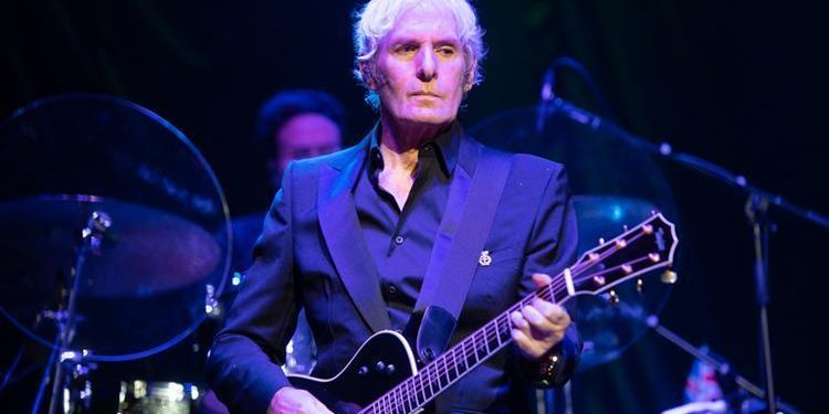 Son konserinde makus görünüyordu… Üzücü haberi kendisi duyurdu:  Beynimde tümör bulundu