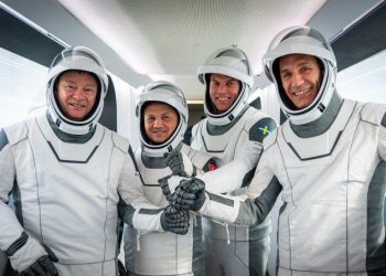 SpaceX Falcon 9 fırlatma roketi nedir, özellikleri neler? Türkiye’nin birinci uzay seyahati Axiom Mission 3 mürettebatı (Ax-3) hakkında bilgiler!