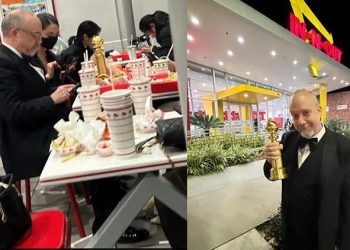 Toplumsal medya bu anları konuşuyor… Büyük mükafatı kaptı, kutlama için soluğu hamburgercide aldı!