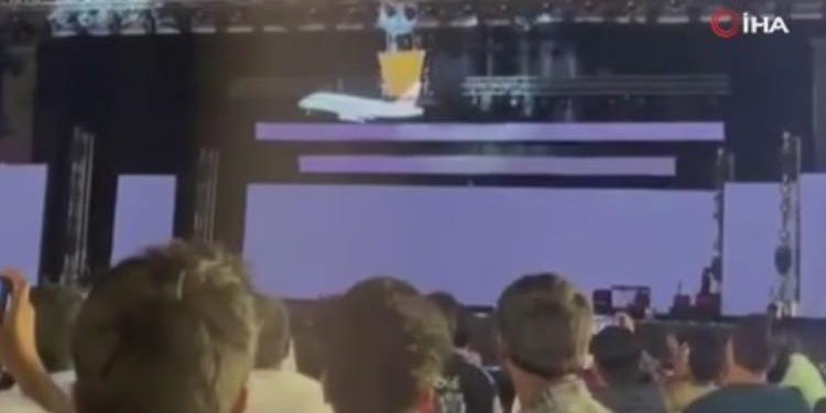 Toplumsal medya bu manzaraları konuşuyor… Kutlama gecesi CEO’nun 4,5 metreden düşmesiyle faciaya dönüştü