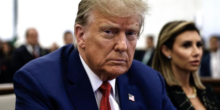 Trump, sivil dolandırıcılık davası kapsamında bir defa daha hakim karşısında