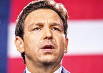 Trump’ın Cumhuriyetçi rakibi adaylıktan çekildi