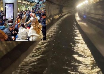 Tünelleri su bastı: 30 bin yolcu mahsur kaldı