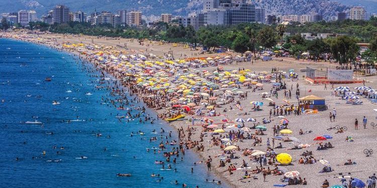 Turizmde Rusya daraldı Avrupa büyüdü