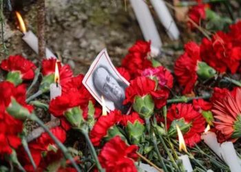 Uğur Mumcu kimdir, ne vakit öldü? Uğur Mumcu vefatının 31.yıl dönümünde kelamları ve fikirleri ile anılıyor