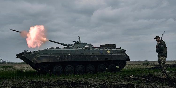 Ukrayna, Rusya tarafından ilhak edilen Donetsk’i vurdu: 13 meyyit