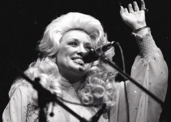 Ünlü müzikçi tam 55 yıldır evli… İlah benim çocuk doğurmama müsaade vermedi… Zira bütün çocuklar benim olsun istedi