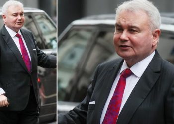 Ünlü sunucu vergi borcu için meskenini satmak zorunda kaldı: Güya uğruna çalıştığım her şey elimden alındı!