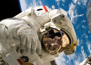 UZAYA NASIL GİDİLİR? Uzaya kaç günde gidiliyor, nasıl geri dönülür? İşte uzay seyahatinin tarihi geçmişi…