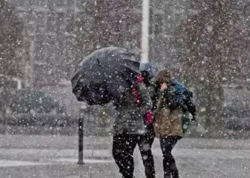 Yarın İstanbul’da iş yerleri tatil mi? 29 Ocak 2024 Pazartesi kamu çalışanı idari müsaadeli olacak mı? İstanbul için kar uyarısı!