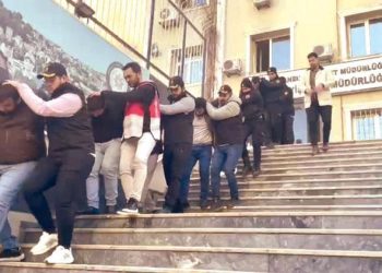 25 çete üyesine kelepçe: Düşük kilometre vurgununa baskın