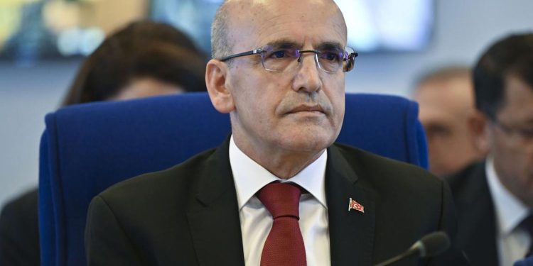 Bakan Şimşek’ten gençlere kara para uyarısı