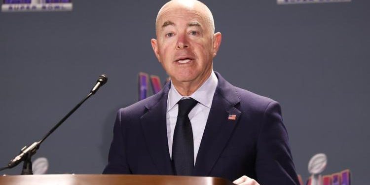 ABD’de kritik oylama! Mayorkas hakkındaki azil unsurları kabul edildi