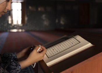 Abdestsiz zikir yapılır mı, Kur’an okunur mu, tesbih çekilir mi? DİYANET KARŞILIĞI || Abdestsiz Yasin okunur mu?