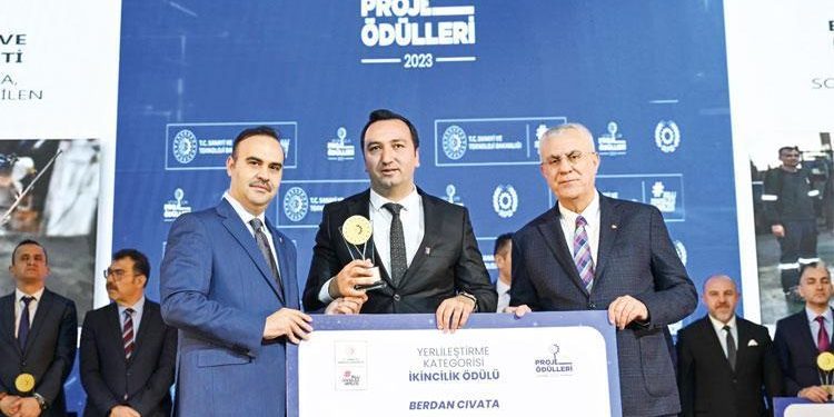 Akuplaj makinesine ‘yerlileştirme’ mükafatı
