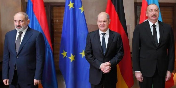 Aliyev ile Paşinyan Münih’te buluştu!