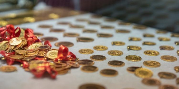 Altın fiyatları 14 Şubat: Bugün gram altın ve çeyrek altın ne kadar? İşte canlı takip ekranı…