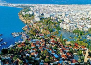 Antalya’dan kaçan Ruslar kiraları düşürdü