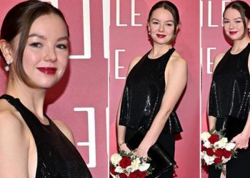 Babası tuvaletin yolunu bulamıyor: Kendisi hanım hanımcık bir kız oldu