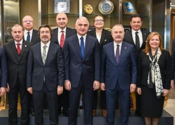 Bakan Ersoy: 2024 gayemiz 60 milyon ziyaretçi, 60 milyar dolar