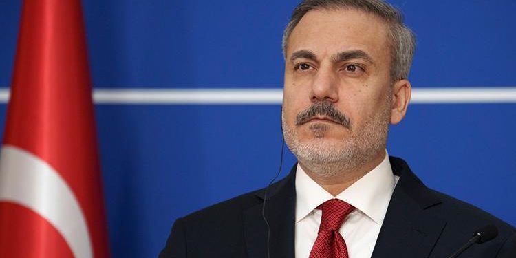 Bakan Fidan  Prens Faysal bin Ferhan Âl Suud ile görüştü