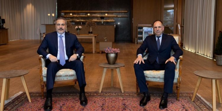 Bakan Fidan, Yunan mevkidaşı ile görüştü