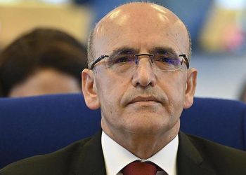 Bakan Şimşek: Dış ticaret açığındaki gerileme programın çalıştığını teyit ediyor