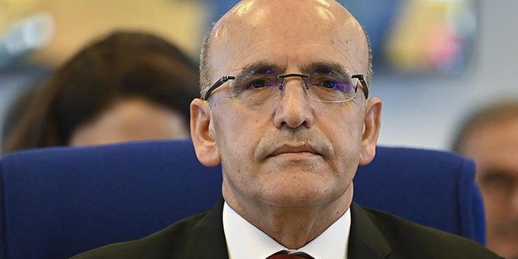 Bakan Şimşek: Dış ticaret açığındaki gerileme programın çalıştığını teyit ediyor