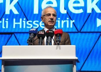 Bakan Uraloğlu açıkladı: Türkiye’yi telekomünikasyon merkezi haline getiriyoruz