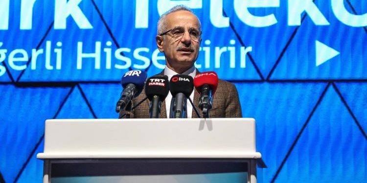 Bakan Uraloğlu açıkladı: Türkiye’yi telekomünikasyon merkezi haline getiriyoruz