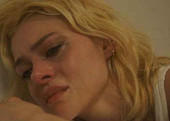 ‘Bana çalışmadığımı söylüyorlar… Altı yılda bir sinema çektim’…Ünlü gelin sonunda isyan etti