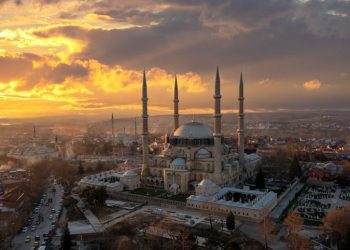 BERAT KANDİLİ 2024 || Yarın Berat Kandili mi? Diyanet Dini Günler Takvimi kandil tarihleri 15 Şaban Berat Gecesi fazileti