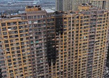 Bir yangın da Çin’de! 15 kişi hayatını kaybetti…