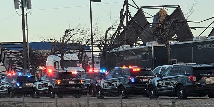 Boise Havalimanı yerinde hangar çöktü: Meyyit ve yaralılar var…