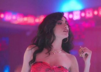 Dilber Meskenin Barkın Yok Mu müzik kelamları | Sincanlı Erkal İnci Taneleri Gemileri Yakarım Dilber müzik kelamları tamamı! Konutun Barkın Yok Mu müziğini kim söylüyor?