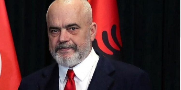 Edi Rama kimdir, uzunluğu kaç? Arnavutluk Başbakanı Edi Rama’nın biyografisi hakkında bilgiler
