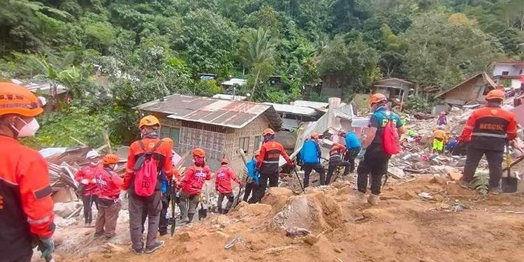 Filipinler’de facia… Toprak kaymasında 10 kişi öldü, kayıp 49 kişiyi aranıyor