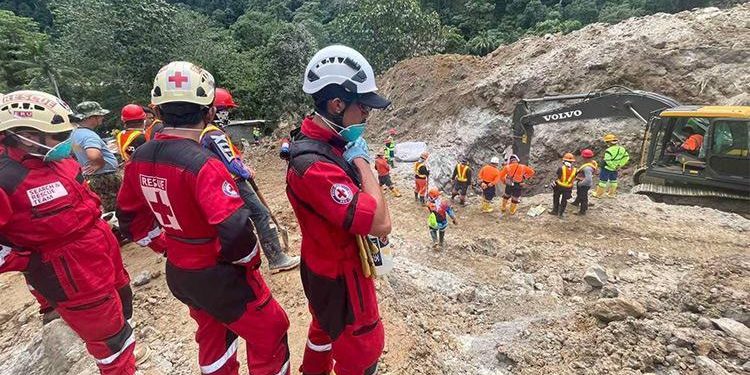 Filipinler’deki toprak kaymasında bilanço ağırlaşıyor