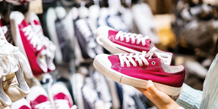 Geçersiz ve taklit ayakkabı kıskaç altına alınacak ek vergilerle yerli üretim desteklenecek… Ayakkabıya abluka