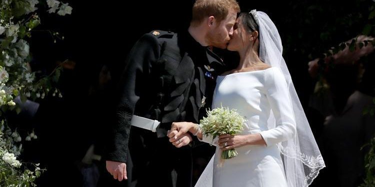 Görünüşte gerçeğe dönmüş bir peri masalıydı… Ağız kokusu sandı fakat değildi… Giderek berbatlaştı, leş üzereydi
