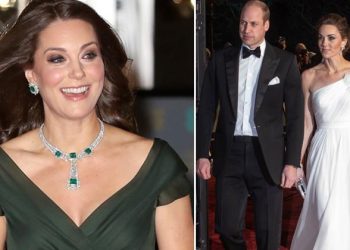 Herkes eşiyle sevgilisiyle gidecek… Bir o kalabalık içinde yapayalnız! Bir vakitler gebeyken bile yanındaydı