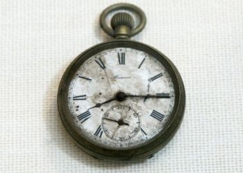 Hiroşima’ya atom bombasının atıldığı anı gösteriyordu… O saat 31 bin dolara satıldı