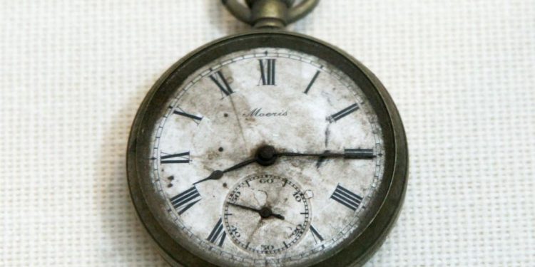 Hiroşima’ya atom bombasının atıldığı anı gösteriyordu… O saat 31 bin dolara satıldı