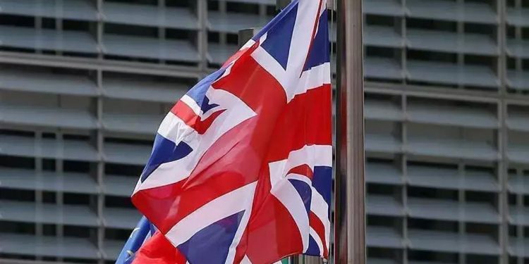 İngiltere teknik resesyona girdi