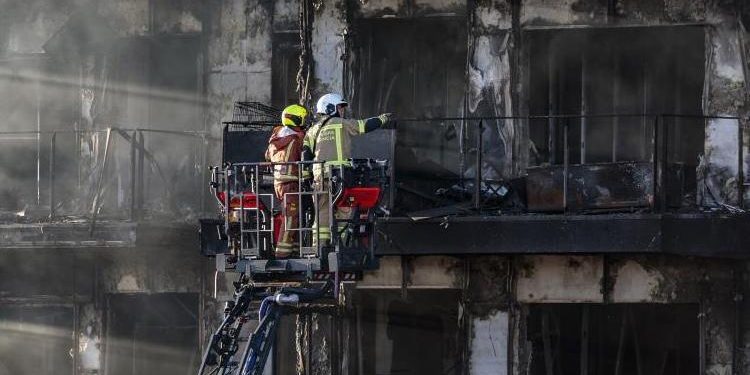 İspanya’daki yangın faciasında can kaybı 9’a yükseldi