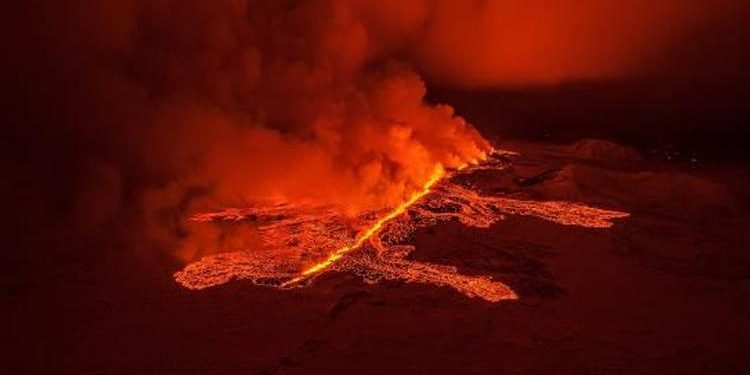 İzlanda yine acil durum ilan etti