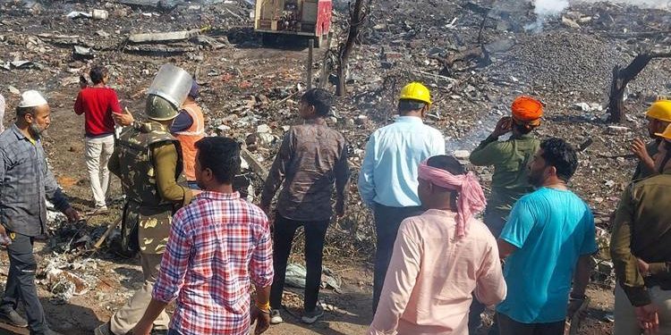 Kaçak havai fişek fabrikasında facia: 11 meyyit, 65 yaralı