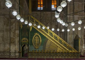 KANDİL GÜNLERİ || Kaç kandil var, bundan sonra hangi kandil kutlnacak? Diyanet 2024 Takvimi kandil günleri ve tarihleri