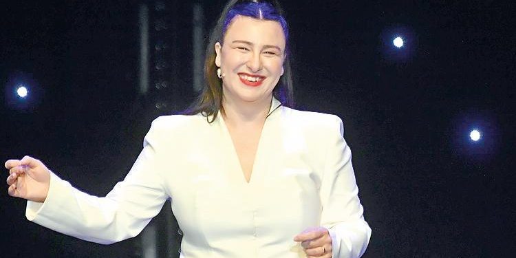  Kapalı gişe sahneledi