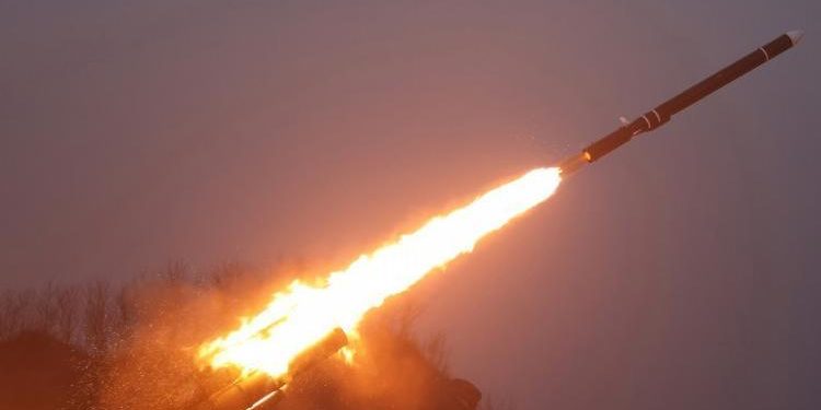 Kuzey Kore, Hwasal-2 denemesini doğruladı!